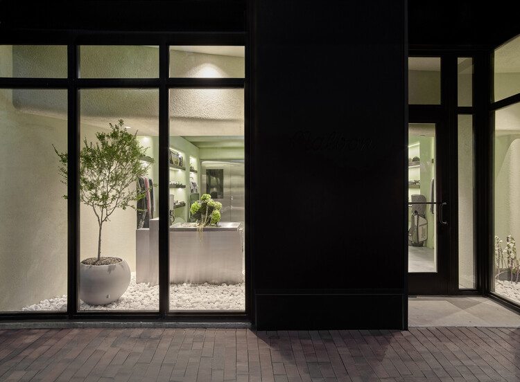 Loja Malbon Miami / 22RE - Fotografia de Interiores, Vidro, Concreto