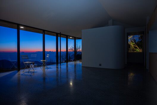 Villa T in Amagi-Kogen / Florian Busch Architects - Interior Photography, Glass, Chair