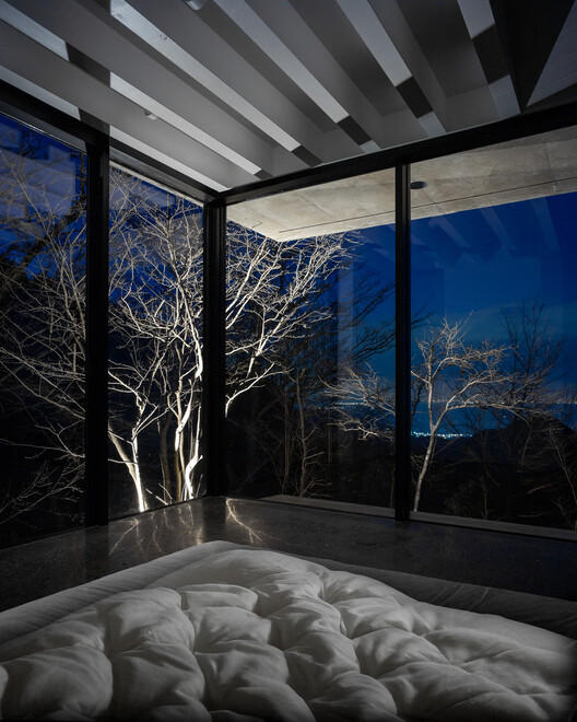 Villa T in Amagi-Kogen / Florian Busch Architects - Interior Photography, Bedroom, Bed, Glass