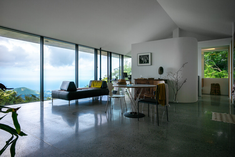 Amagi - Villas en Kogen / Florian Busch Architects - Fotografía interior, sillas, vidrio