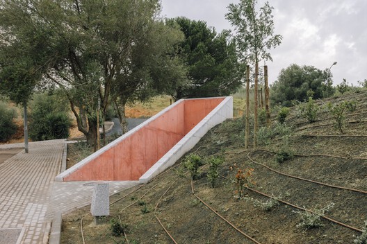 Laje Football Field / Miguel Marcelino - Image 8 of 24