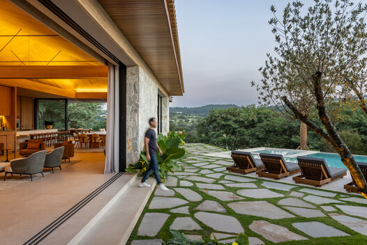 House T.M - Fazenda da Grama / TWO Arquitetura + Felipe Caboclo Arquitetura - Exterior Photography, Garden