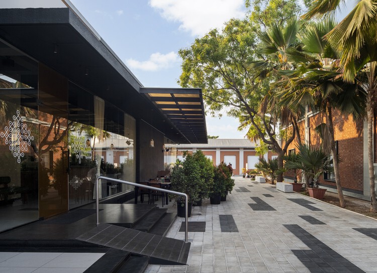 Centro Comunitário Lakshmi Mills / Studio Lotus - Imagem 14 de 28