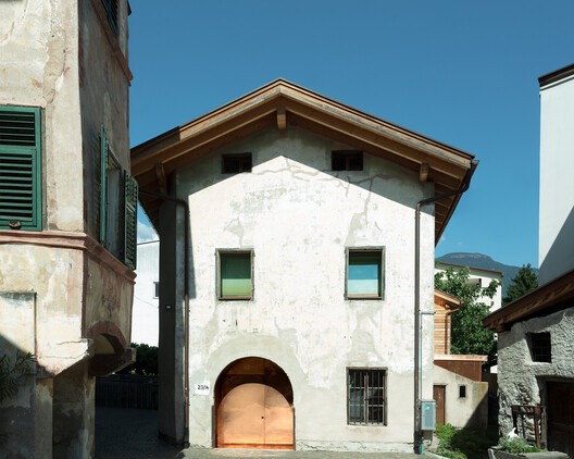A Dialogue with the Past: Preservation Techniques of Historic Villas in Italy - Image 3 of 7