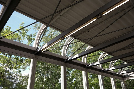 Curb Appeal, Elevated: The Benefits of Custom Aluminum Canopies Curb Appeal, Elevated: The Benefits of Custom Aluminum Canopies - Image 3 of 9