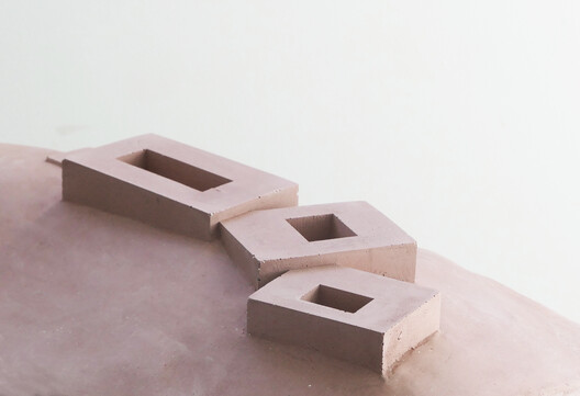 ‘T’ Space Presents New Hudson Valley Houses by Steven Holl, Toshiko Mori, and Others at the Archive Gallery - Image 4 of 9