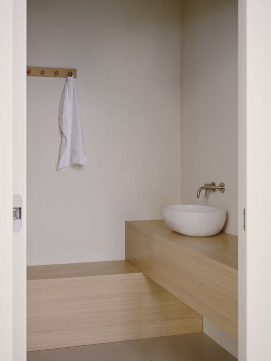 NOÏ Tea House and Pilates Studio / A I M - Interior Photography, Bathroom, Wood, Door