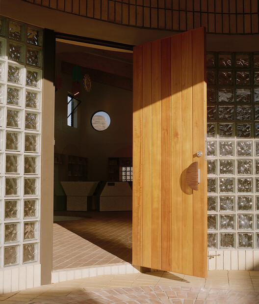 Rahmah Library / The MAAK - Interior Photography, Wood