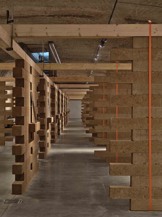 "Architecture Is Cooperation": Collective Projects that Build with Communities and Professionals - Image 9 of 32