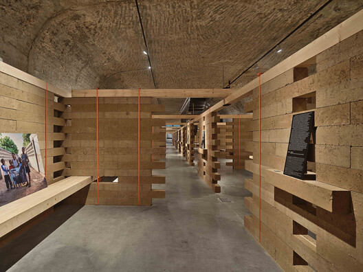 "Architecture Is Cooperation": Collective Projects that Build with Communities and Professionals - Image 13 of 32
