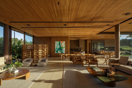 Casa Golf / David Guerra Arquitetura e Interiores - Fotografia de Interiores, Madeira, Cadeira