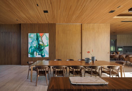 Casa Golf / David Guerra Arquitetura e Interiores - Fotografia de Interiores, Sala de Jantar, Madeira, Mesa, Cadeira