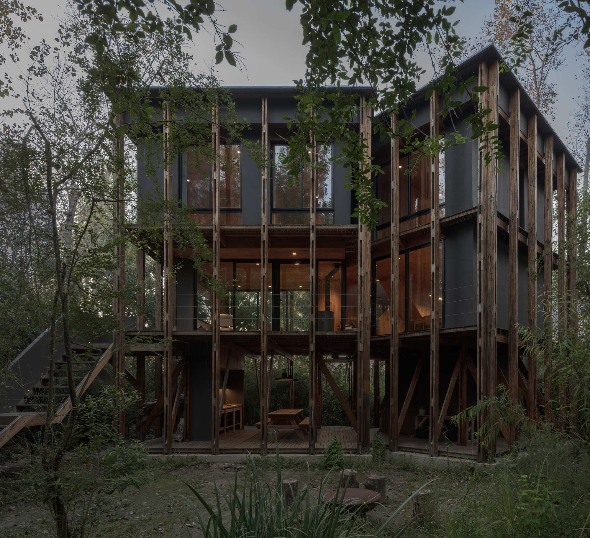 Cabin in the Buenos Aires Delta / Matias Cosenza Arquitecto