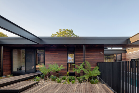 Batten House / Ben Walker Architects - Exterior Photography, Wood, Door, Deck, Concrete