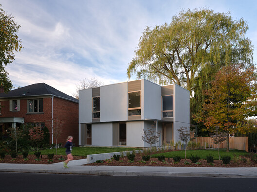 Willow House / StudioAC