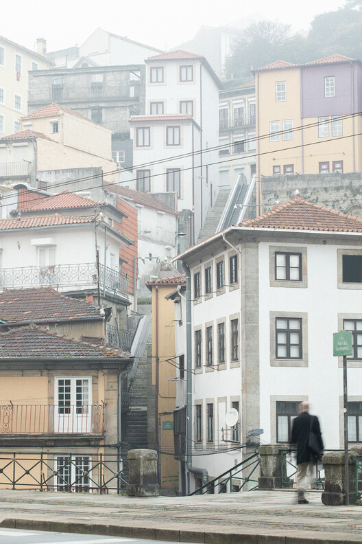 Bridging Disciplines, Connecting Cities: The Interdisciplinary Approach to Urban Mobility in Portugal - Image 2 of 9