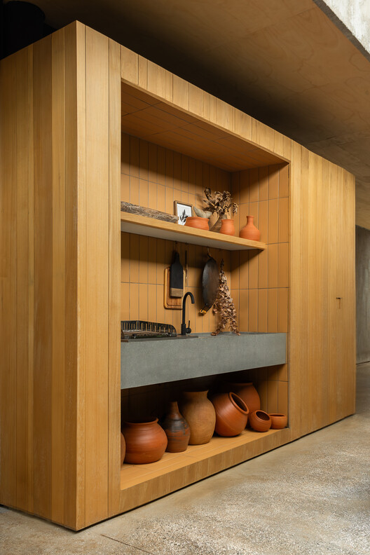 Casa Jasmin / MIDA ARQUITETURA - Fotografia de Interiores, Cozinha, Madeira, Prateleira