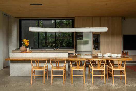 Casa Jasmin / MIDA ARQUITETURA - Fotografia de Interiores, Cozinha, Madeira, Mesa, Cadeira