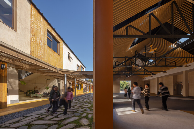Escola Qingshan / MOMENTUM Architects - Fotografia de Interiores