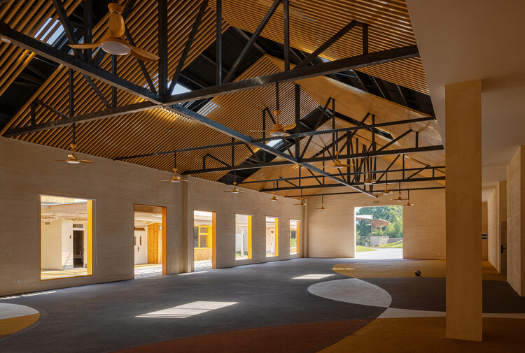 Escola Qingshan / MOMENTUM Architects - Imagem 11 de 37