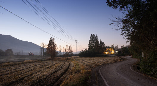 Qingshan School / MOMENTUM Architects - Image 12 of 37