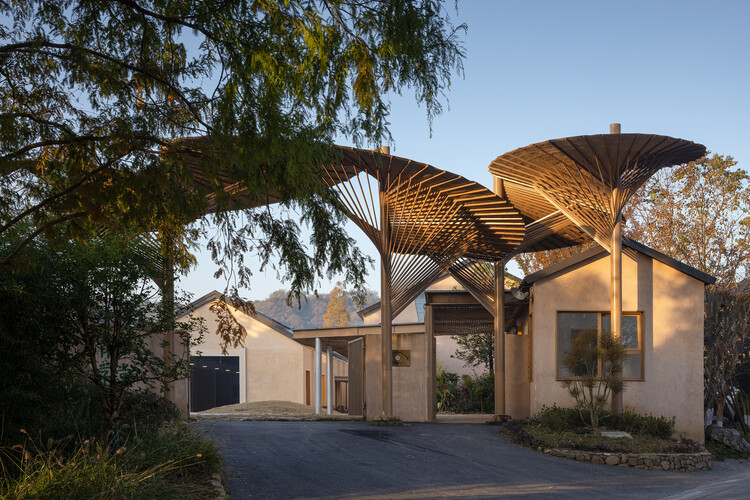 Escola Qingshan / MOMENTUM Architects - Fotografia de Exterior