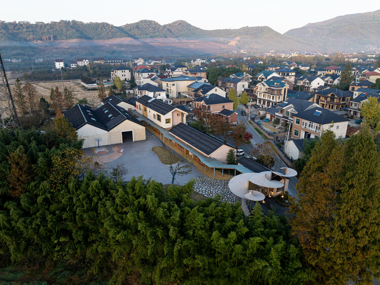 Escola Qingshan / MOMENTUM Architects - Imagem 28 de 37