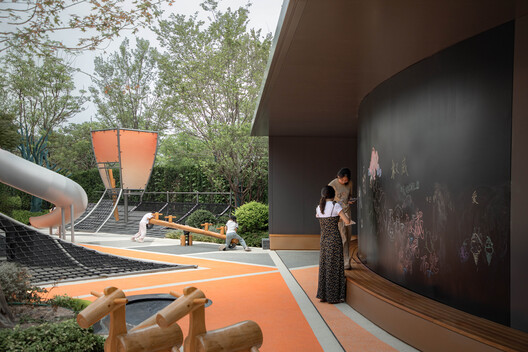 Traditional Chinese Aesthetic Children's Space Under Kongming Lantern / Xisui Design - Interior Photography, Garden