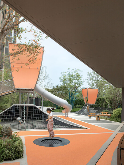 Traditional Chinese Aesthetic Children's Space Under Kongming Lantern / Xisui Design - Interior Photography