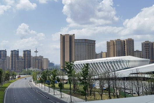 东来印象·简阳文体中心 / 中建西南院 - 建筑图, 城市