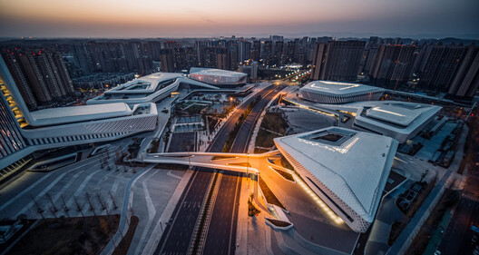 东来印象·简阳文体中心 / 中建西南院 - 室内图