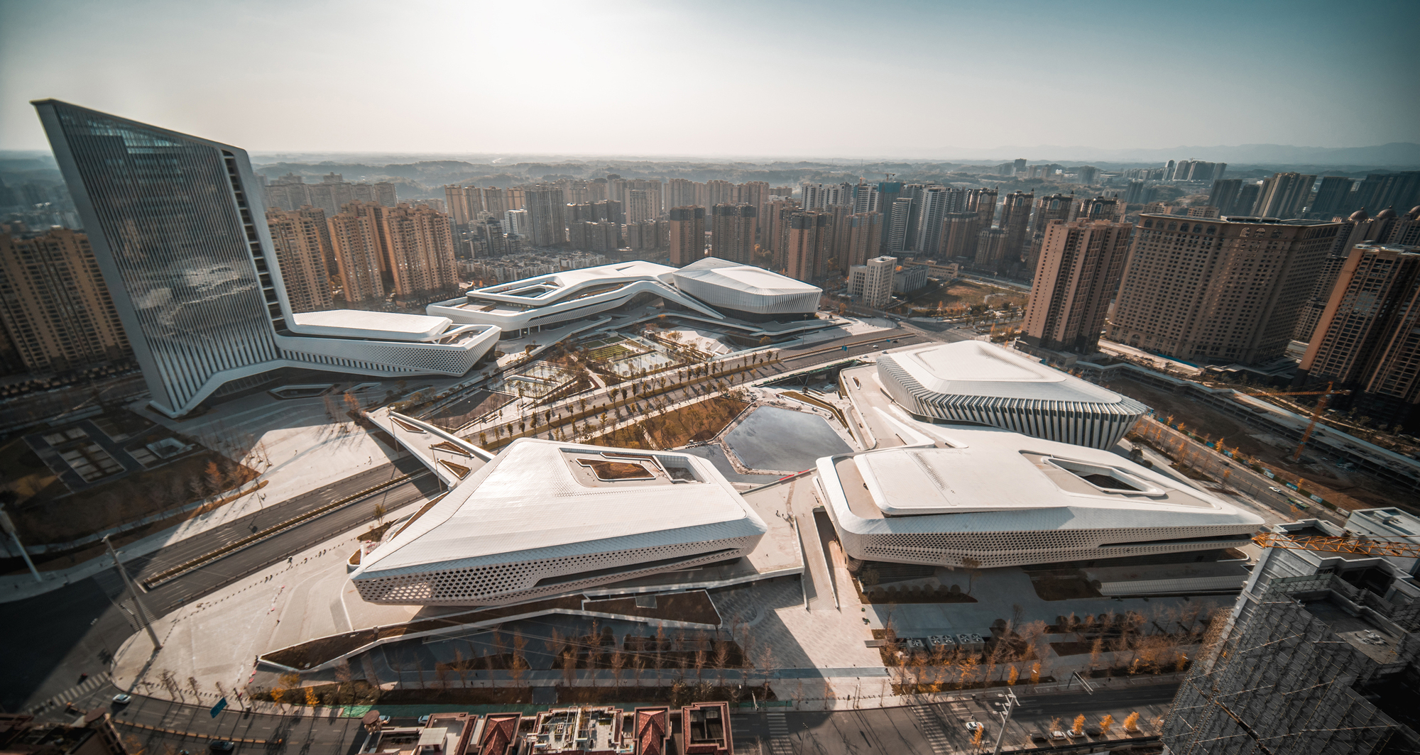 Jianyang Sports and Cultural Complex / CSWADI