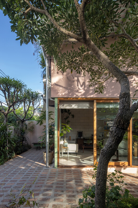Cafe HOM / Nhabe Scholae - Image 2 of 27