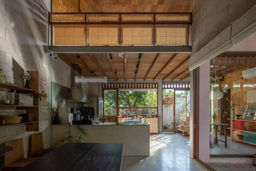 Cafe HOM / Nhabe Scholae - Interior Photography, Kitchen, Wood, Beam