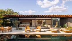 Casa AC / Kiko Castello Branco Arquitetura + Lucas Cunha