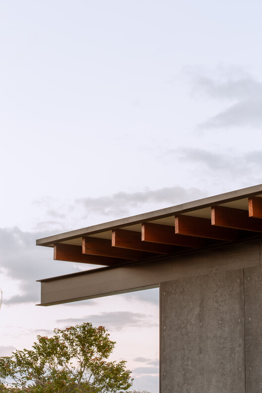 House AC / Kiko Castello Branco Arquitetura + Lucas Cunha - Image 18 of 26