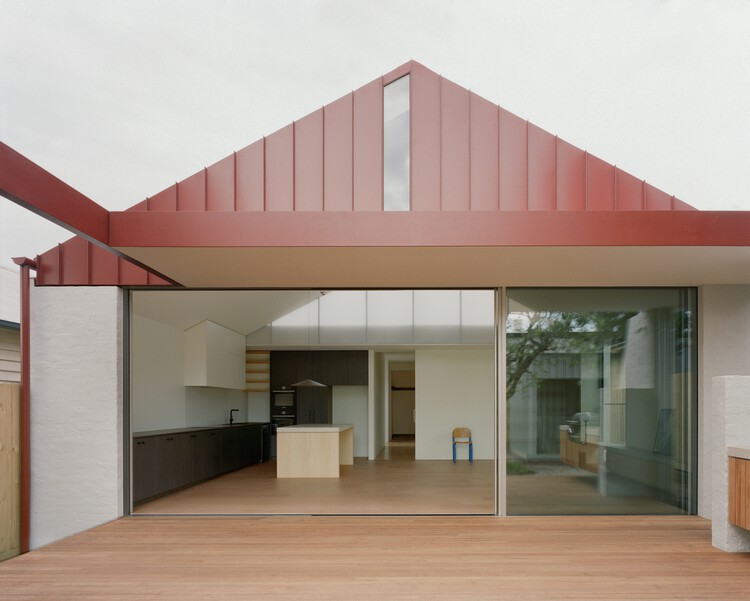 Thornbury House / Healy Ryan Architects - Image 1 of 25