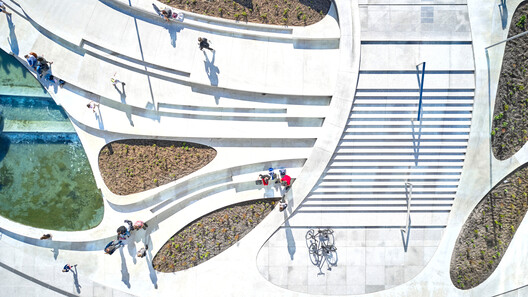 How Can Public Space Be Designed for the Neurodiverse Community? - Image 4 of 14