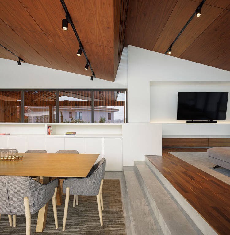 Casa Alcoutins / Paulo Martins - Fotografia de Interiores, Madeira, Viga