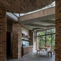 Arquitectura de Cabañanola/Yemail - Fotografía interior, cocina, madera, ladrillo, fijación del rayo