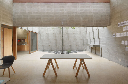 摄影师工作室 / Roman Bauer Arquitectos - 室内图