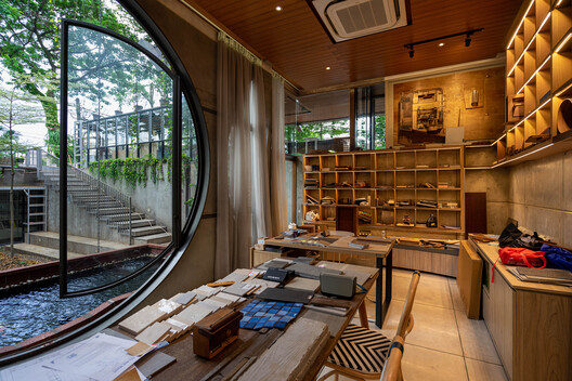 Kampoong Guha / Realrich Architecture Workshop - Interior Photography, Wood