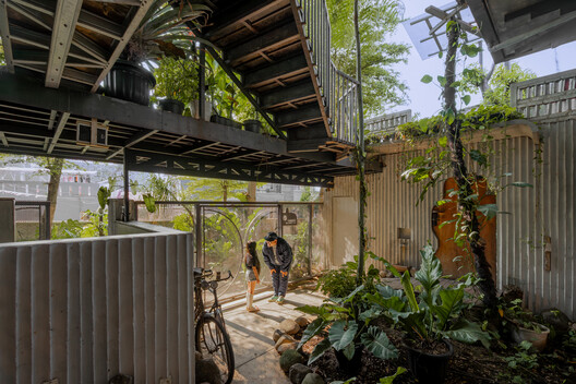 Kampoong Guha / Realrich Architecture Workshop - Exterior Photography, Balcony