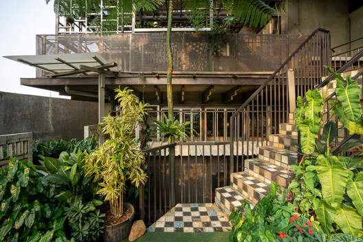 Kampoong Guha / Realrich Architecture Workshop - Exterior Photography, Balcony