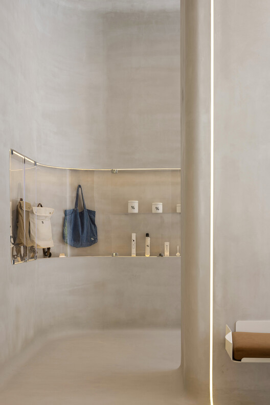 % Arabica Hangzhou MixC / Nguyen Khai Architects & Associates (NKAA) - Interior Photography, Closet