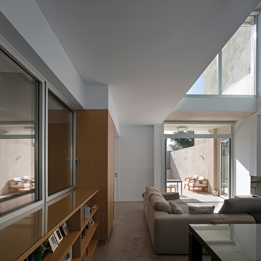 (REMOVED) Casa e pavilhão / Juan Marco Arquitetos (REMOVED) Casa e pavilhão / Juan Marco Arquitetos - Fotografia de Interiores, Sala de Estar