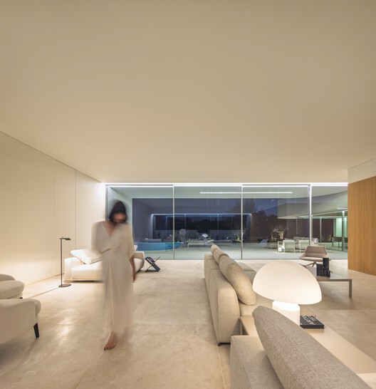 Villa 18, House in la Moraleja / Fran Silvestre Arquitectos - Interior Photography, Living Room
