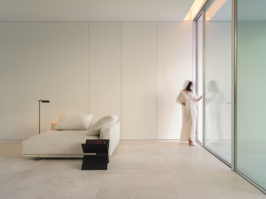 Villa 18, House in la Moraleja / Fran Silvestre Arquitectos - Interior Photography, Bedroom