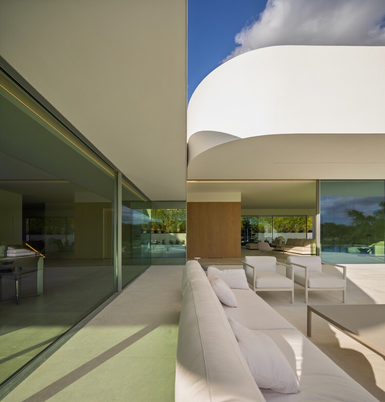 Villa 18, Casa en la Moraleja / Fran Silvestre Arquitectos - Fotografía interior
