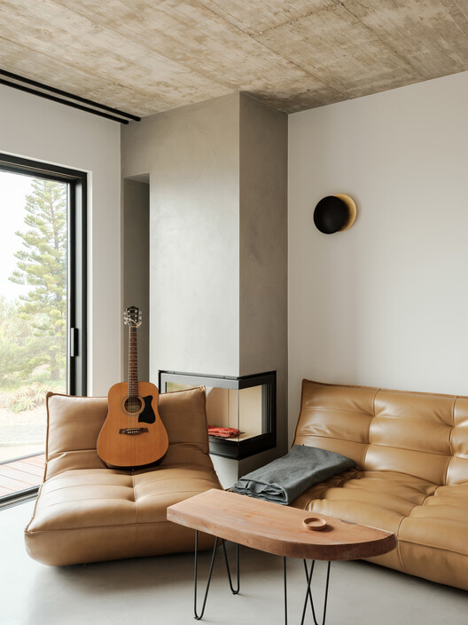 House Horizon / Mamey Home - Fotografía interior, sala de estar, madera, sillas